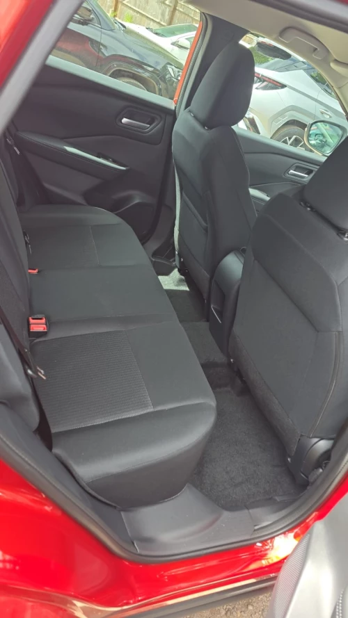 Group E - SUV-Style Manual Car