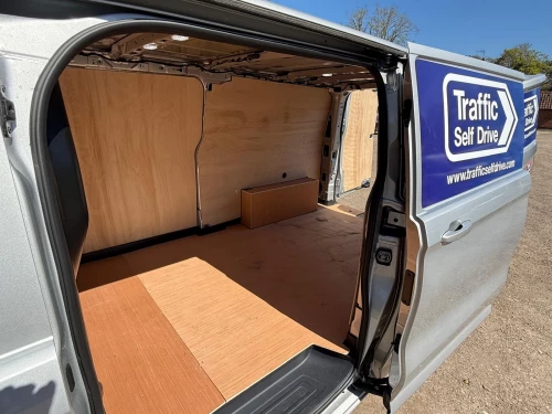 AUTO SWB Van